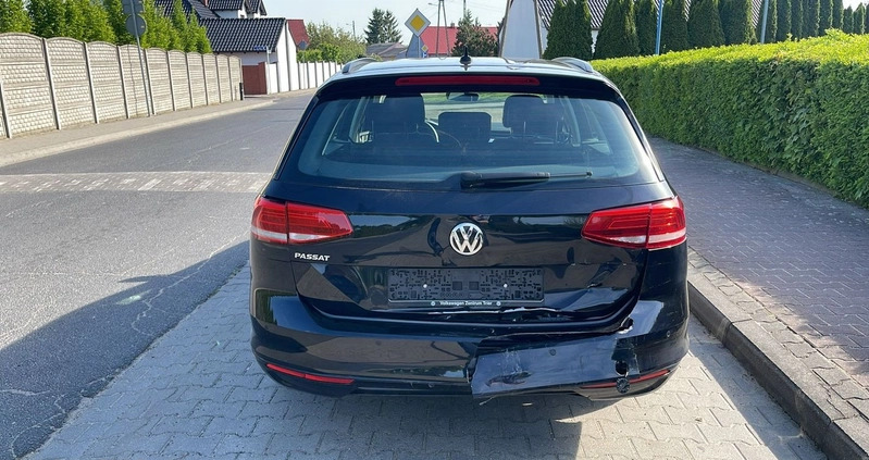 Volkswagen Passat cena 56500 przebieg: 92900, rok produkcji 2019 z Rakoniewice małe 277